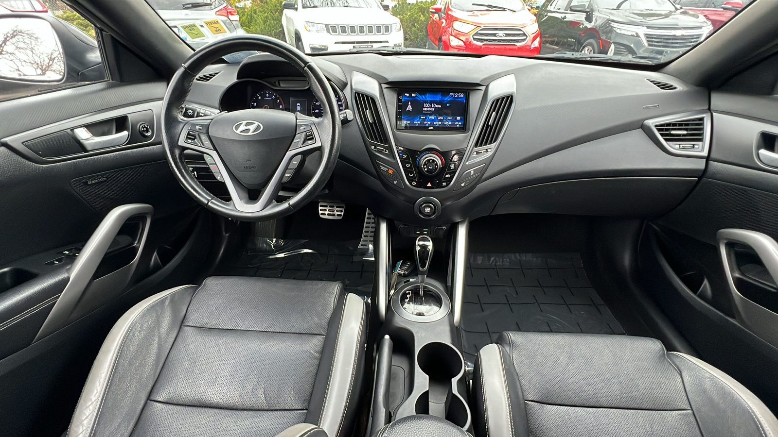 2016 Hyundai Veloster Turbo 10