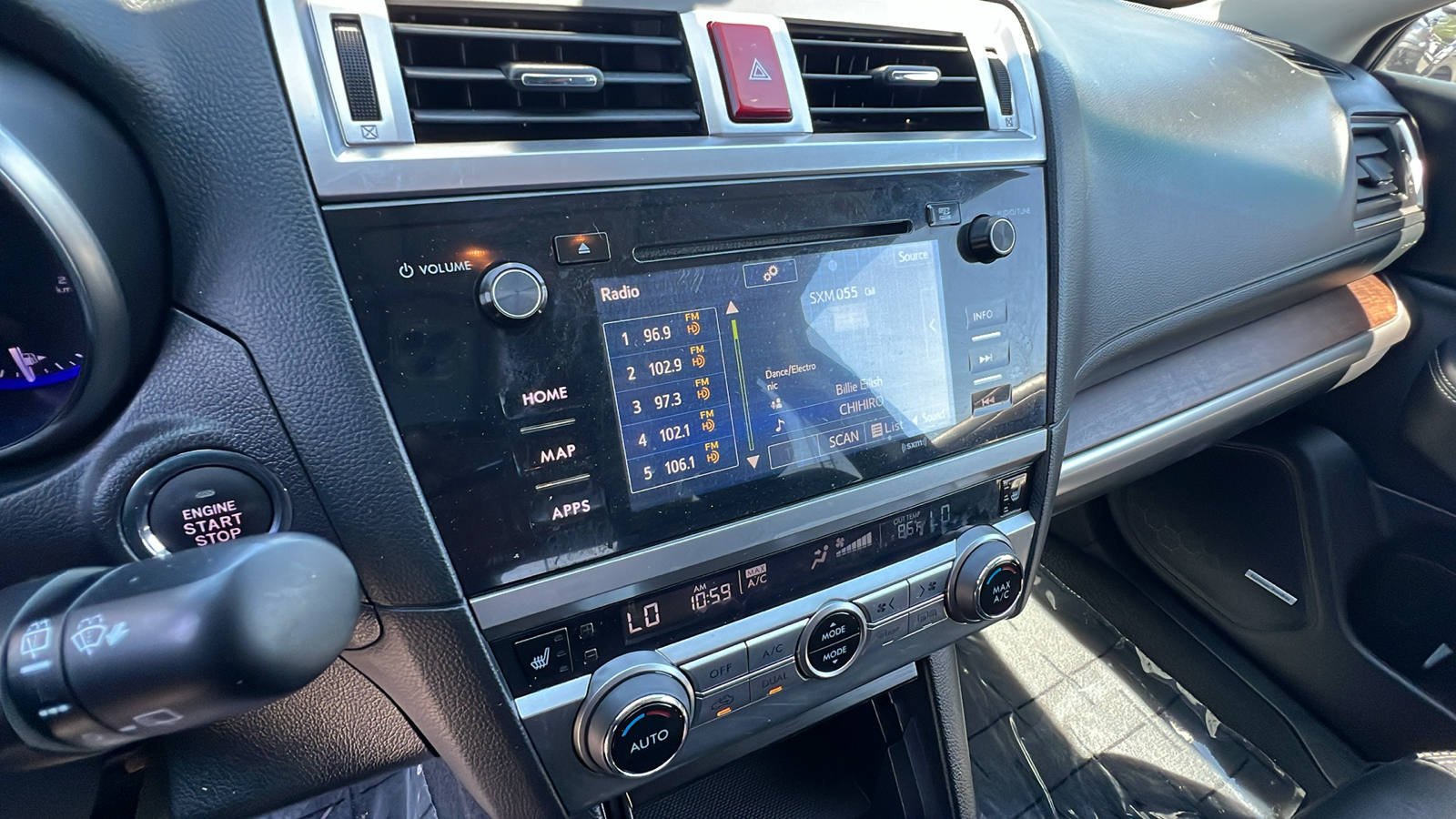 2017 Subaru Outback Limited 16