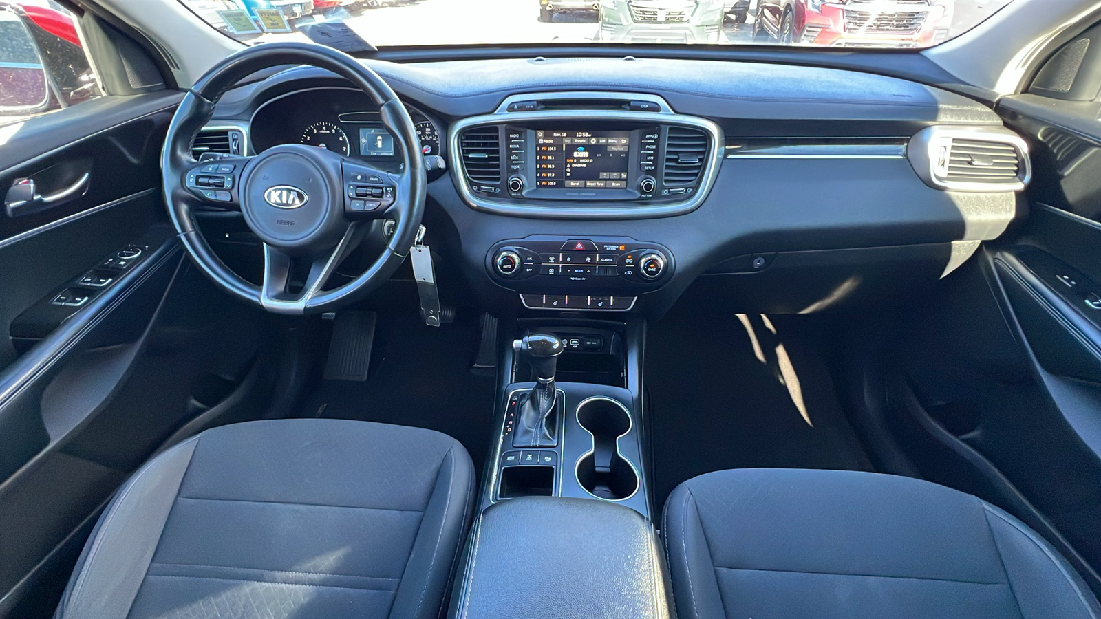 2017 Kia Sorento LX 10