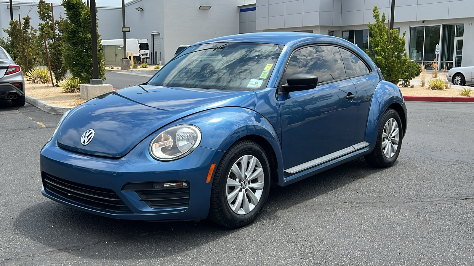 2017 Volkswagen Beetle 1.8T S 1