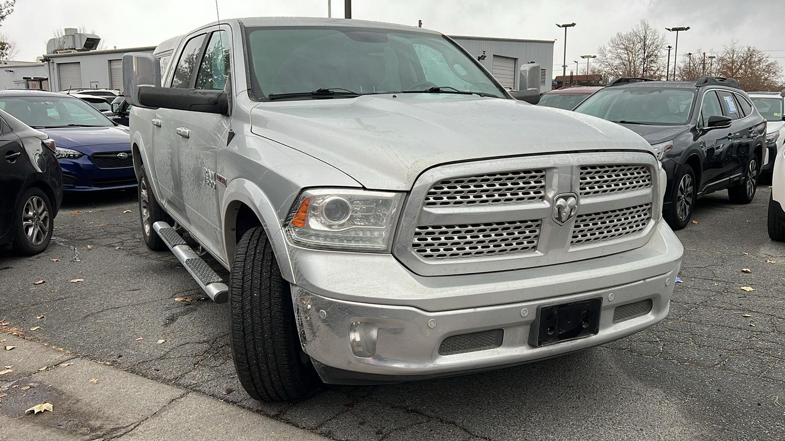 2017 Ram 1500 Laramie 4x4 Crew Cab 57 Box 3