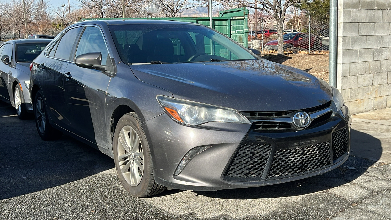 2017 Toyota Camry SE 3