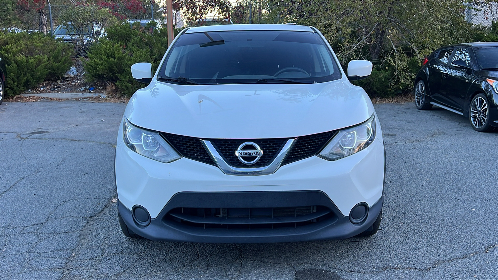 2017 Nissan Rogue Sport S 2