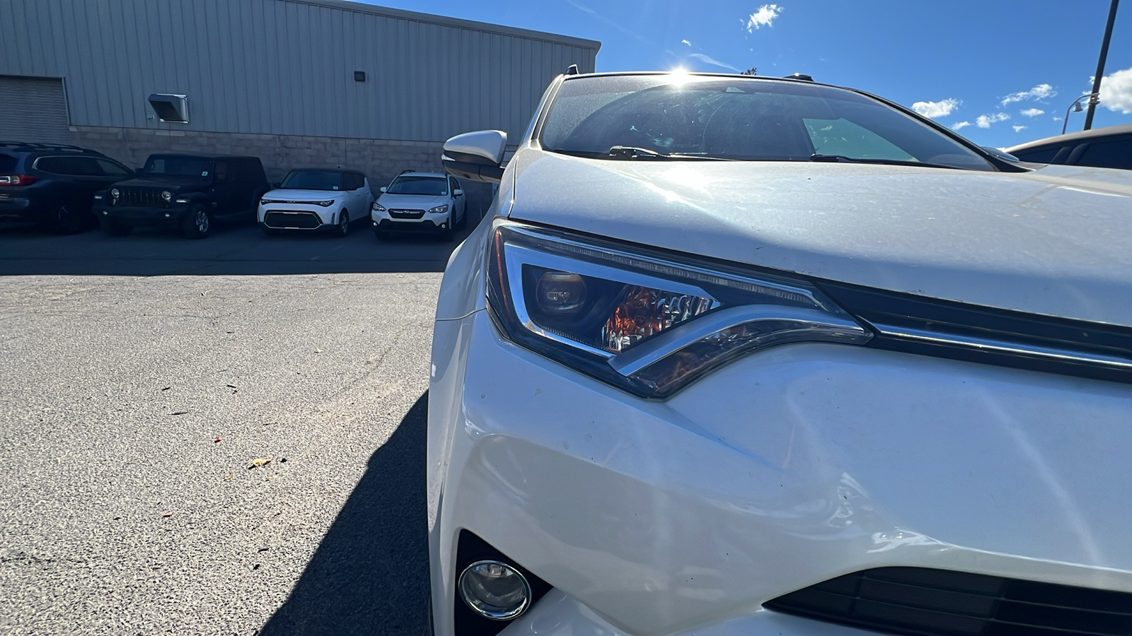 2018 Toyota RAV4 Hybrid Limited 18