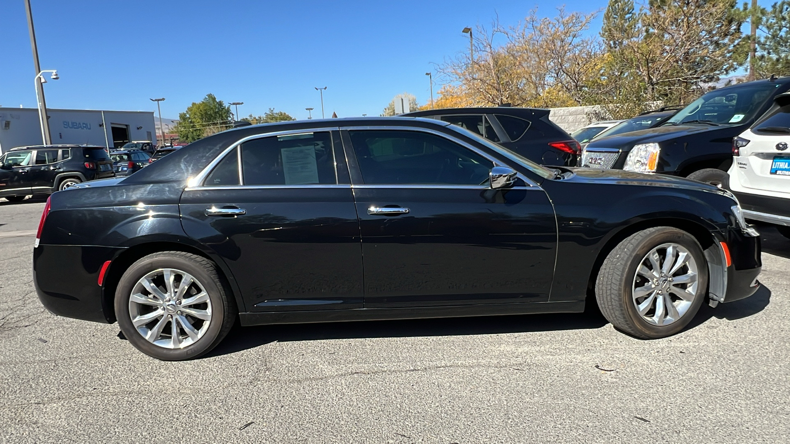 2018 Chrysler 300 Limited 16