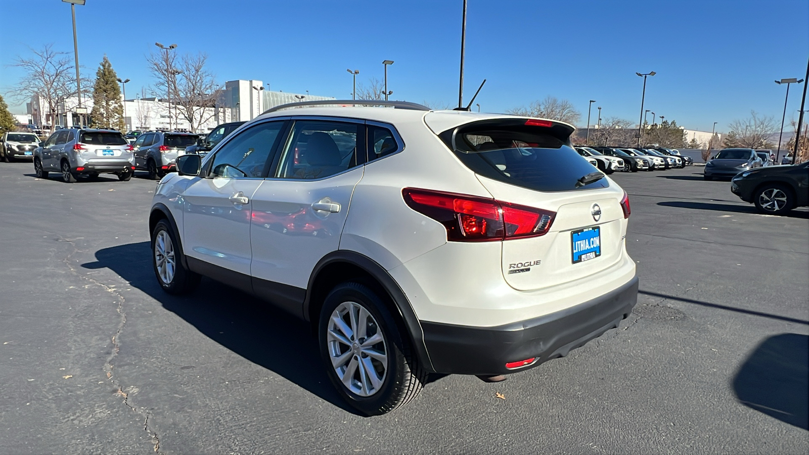 2018 Nissan Rogue Sport SV 4