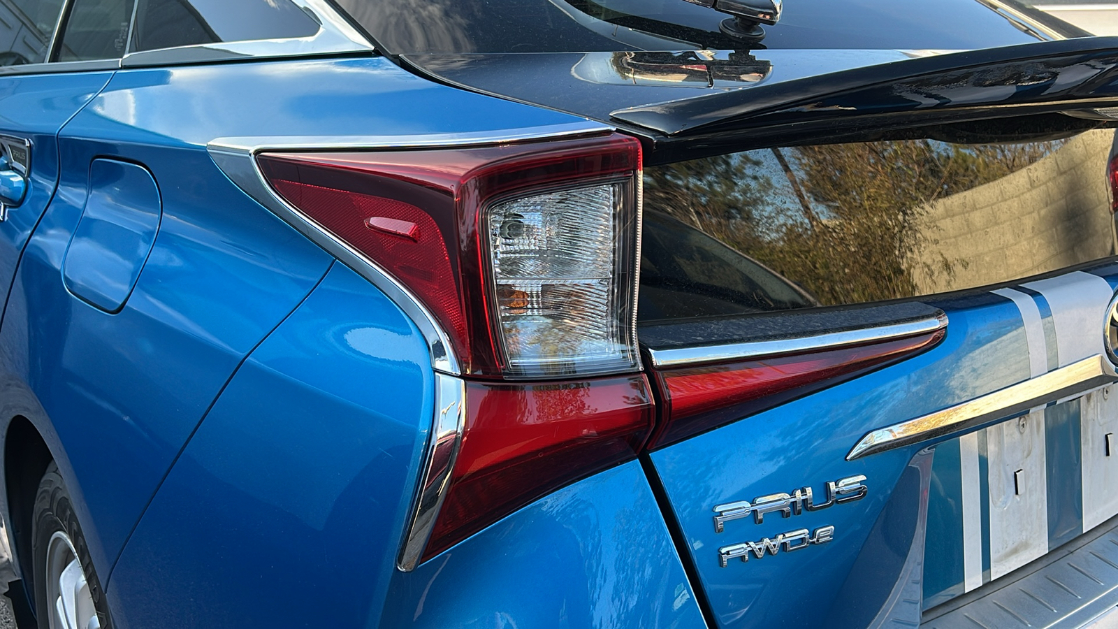 2019 Toyota Prius XLE 13