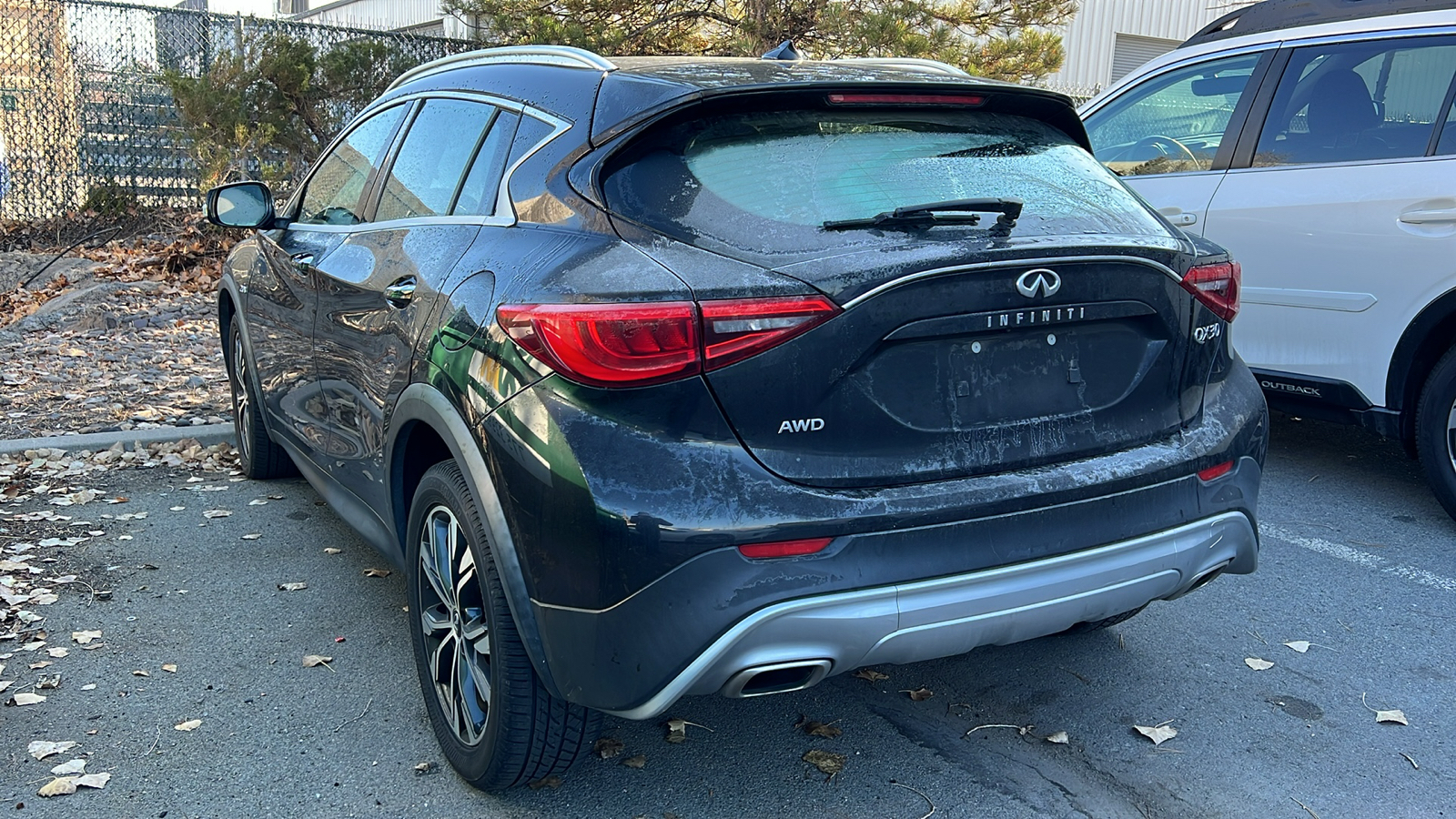 2019 INFINITI QX30 LUXE 16