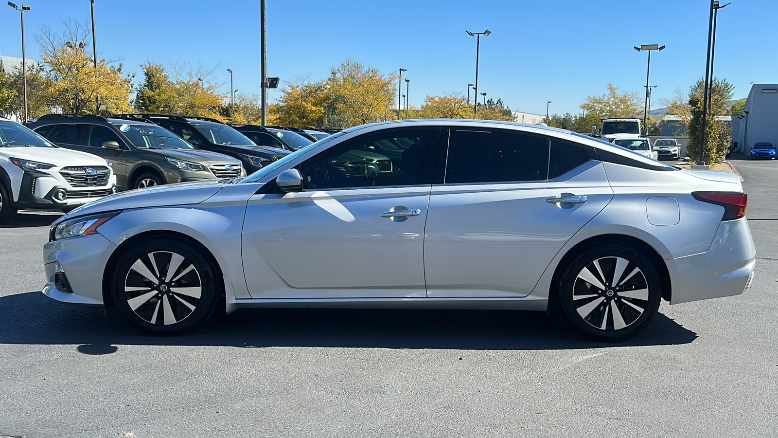 2019 Nissan Altima 2.5 SV 3