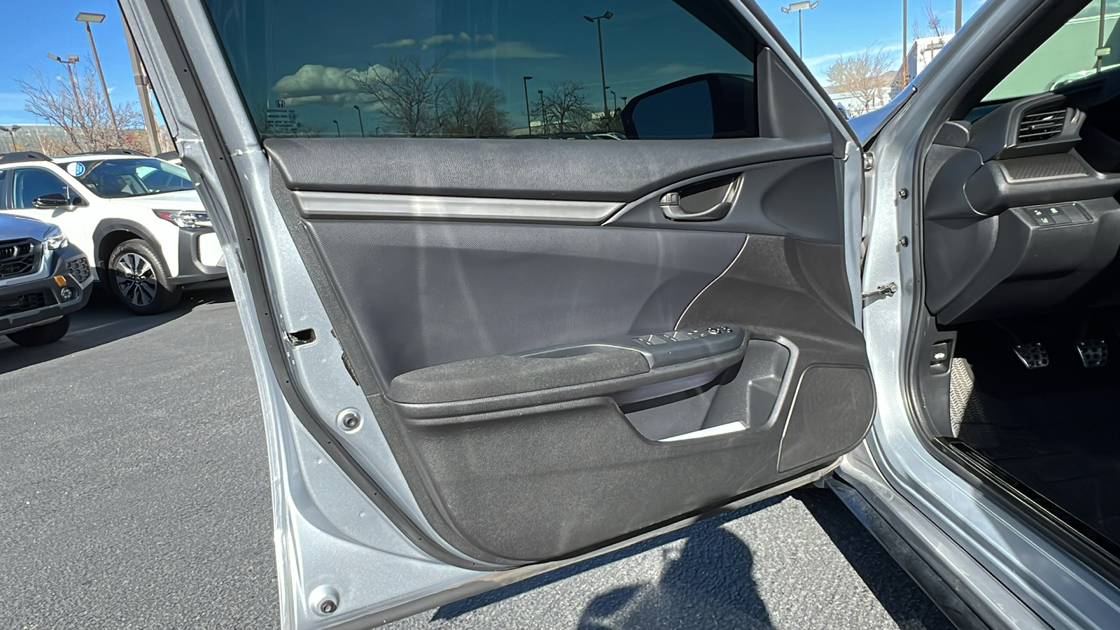 2019 Honda Civic Hatchback Sport 22