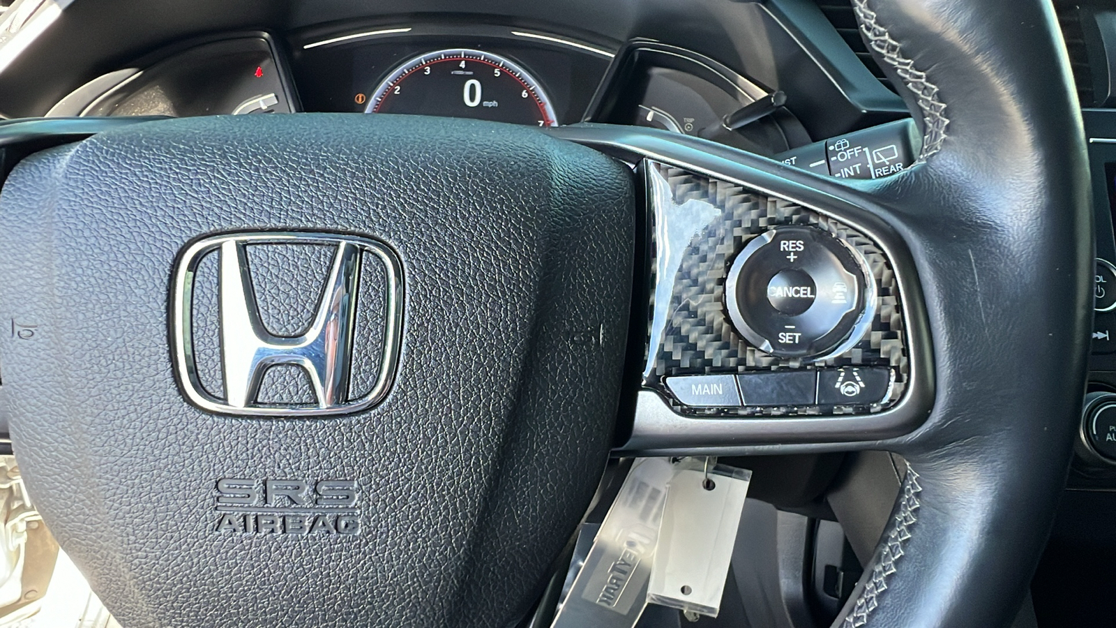 2019 Honda Civic Hatchback Sport 28
