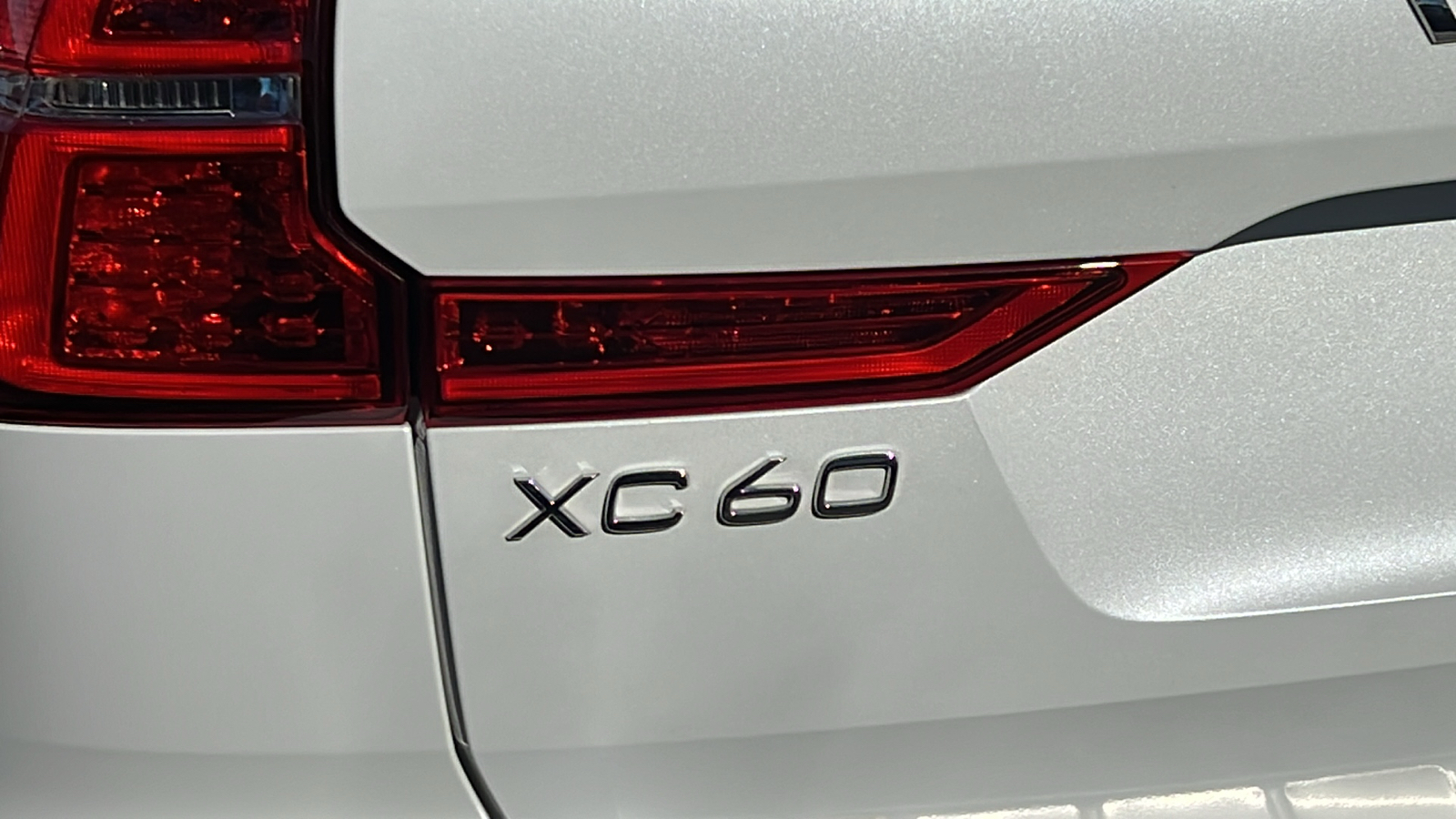 2020 Volvo XC60 Momentum 7