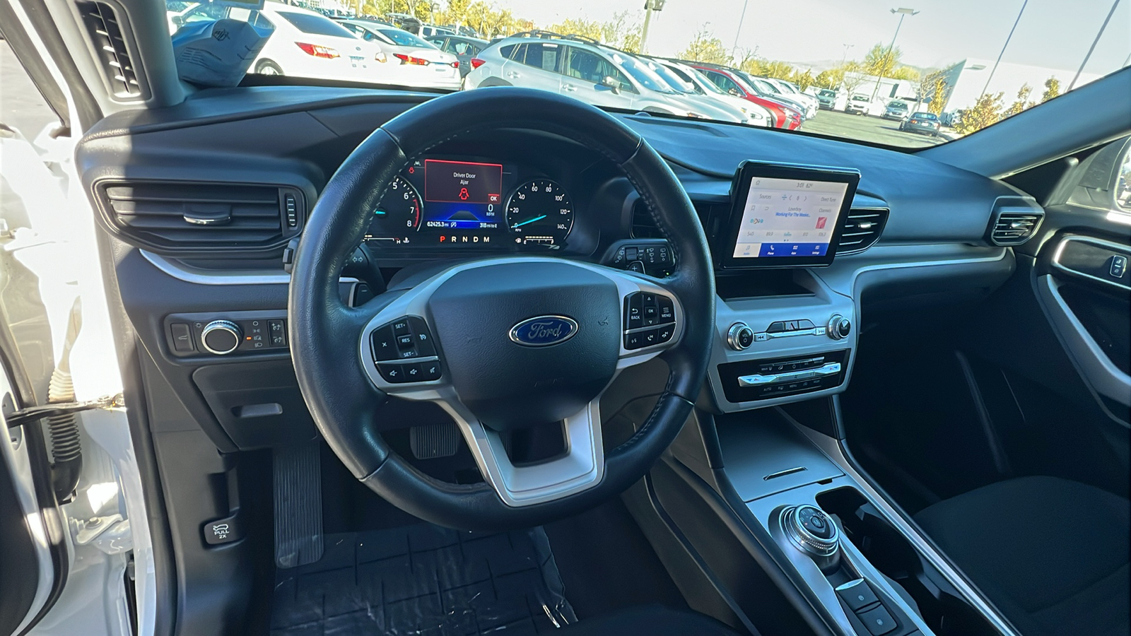 2020 Ford Explorer XLT 2