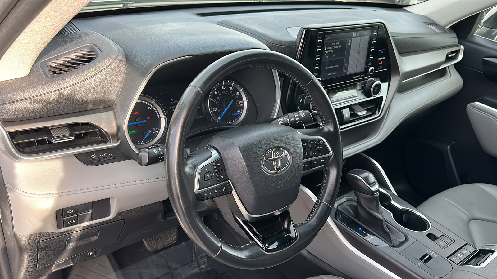 2020 Toyota Highlander Hybrid XLE 2