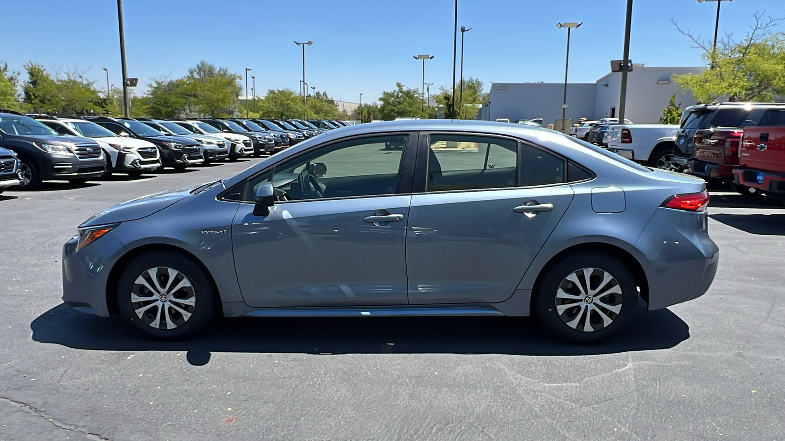 2021 Toyota Corolla Hybrid LE 3