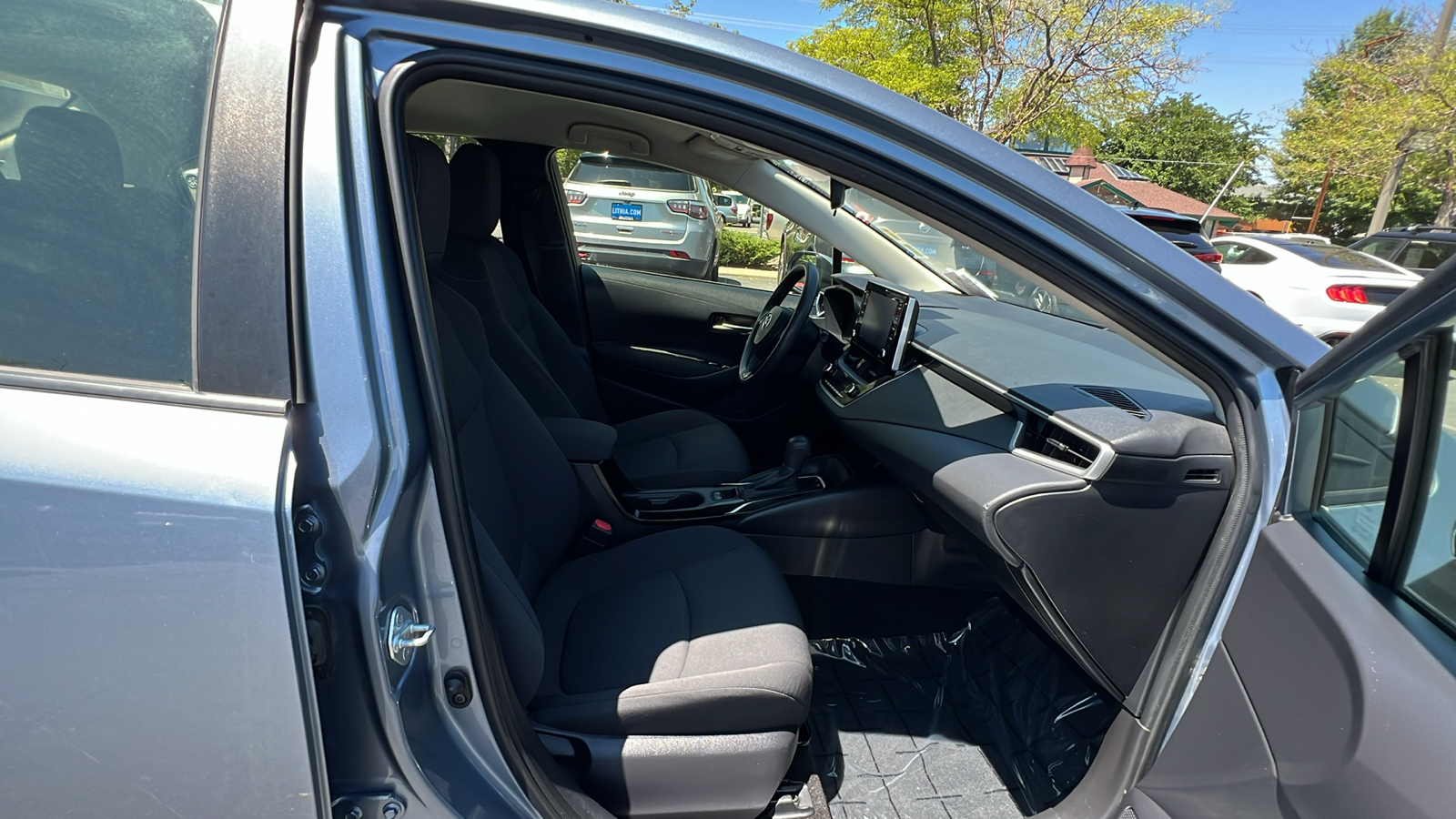 2021 Toyota Corolla Hybrid LE 14