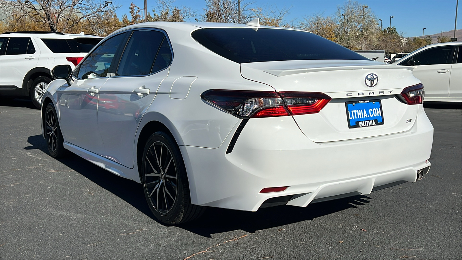 2021 Toyota Camry SE 4