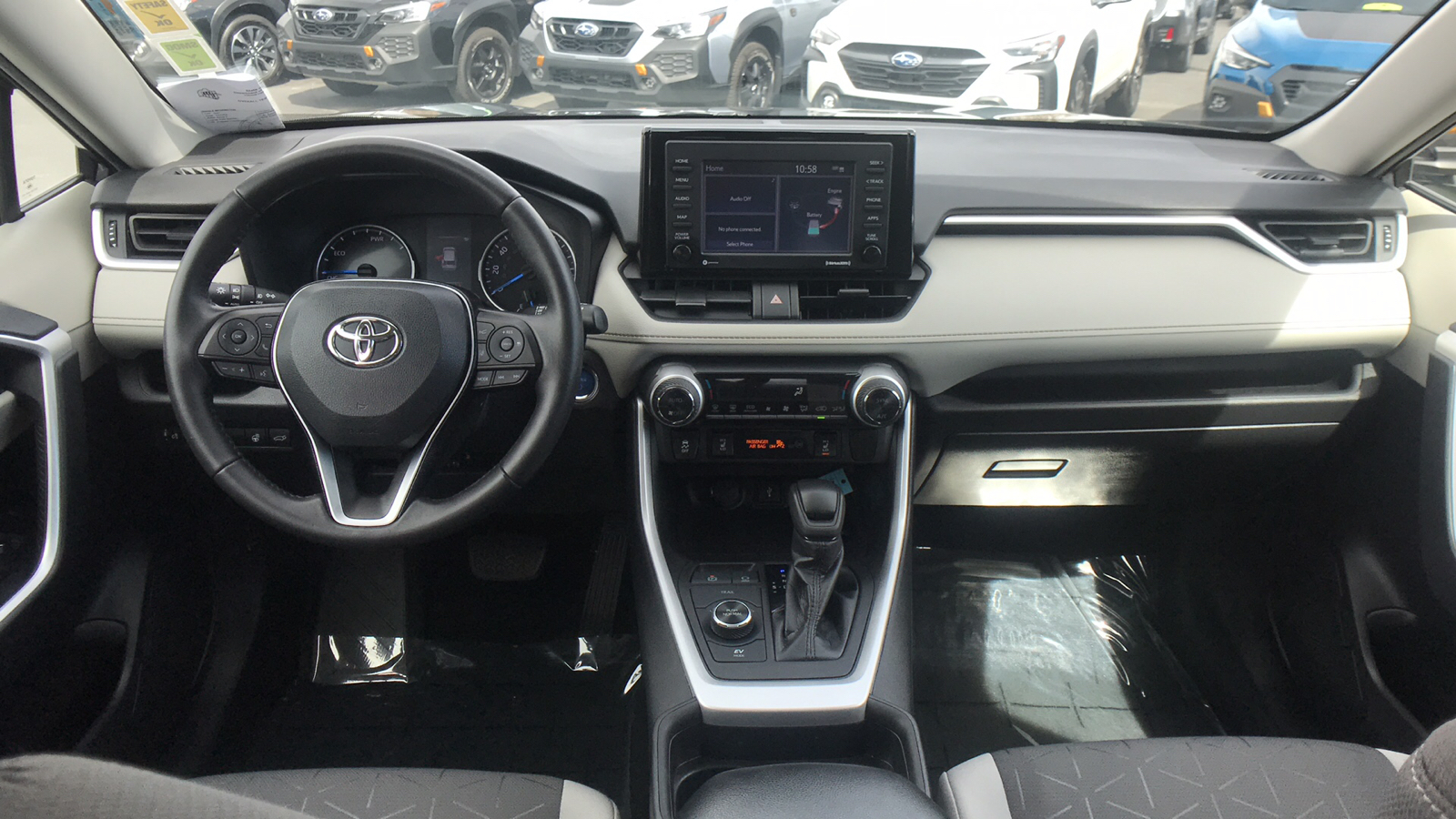 2021 Toyota RAV4 Hybrid XLE 10