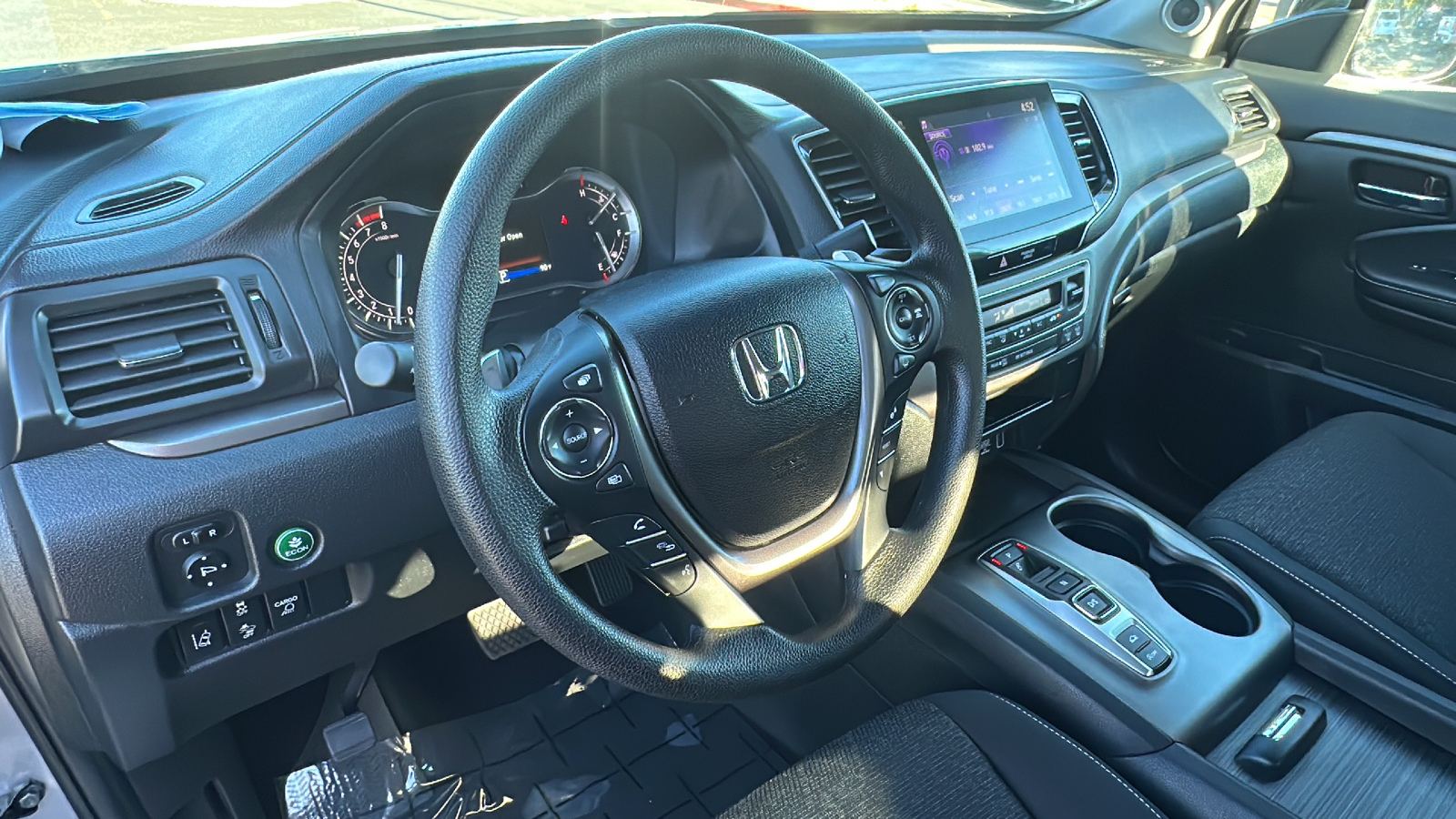 2022 Honda Ridgeline Sport AWD 2