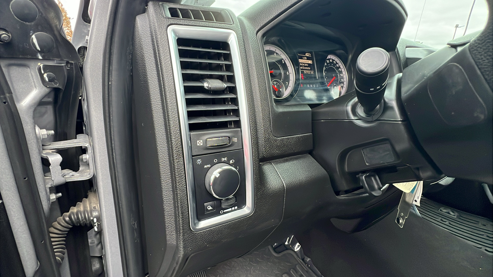 2022 Ram 1500 Classic Warlock 4x4 Quad Cab 64 Box 30