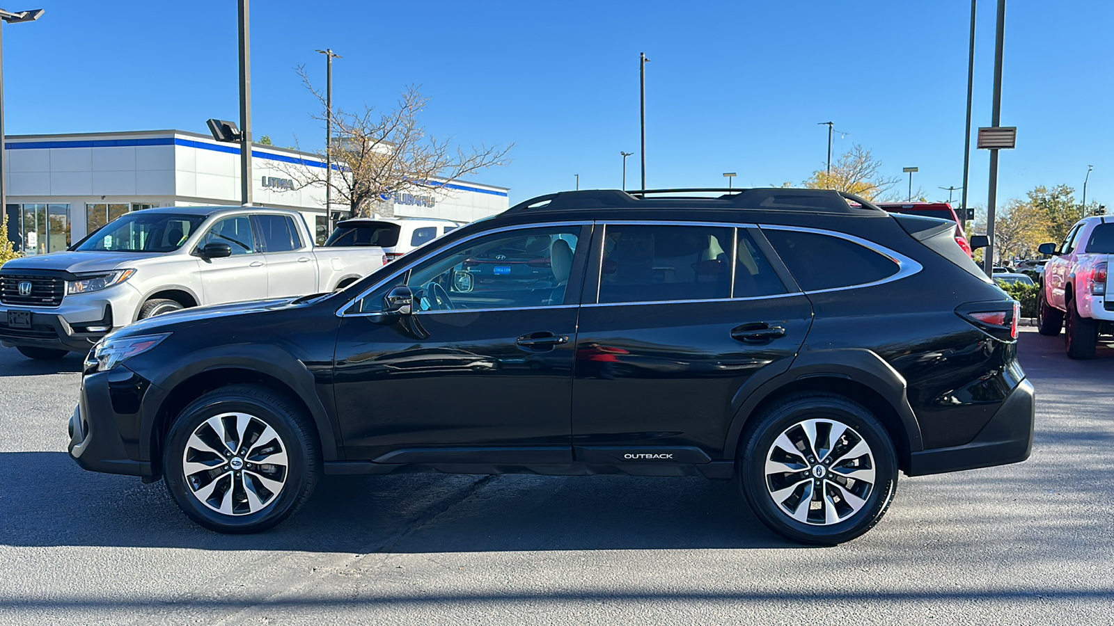 2023 Subaru Outback Limited 3