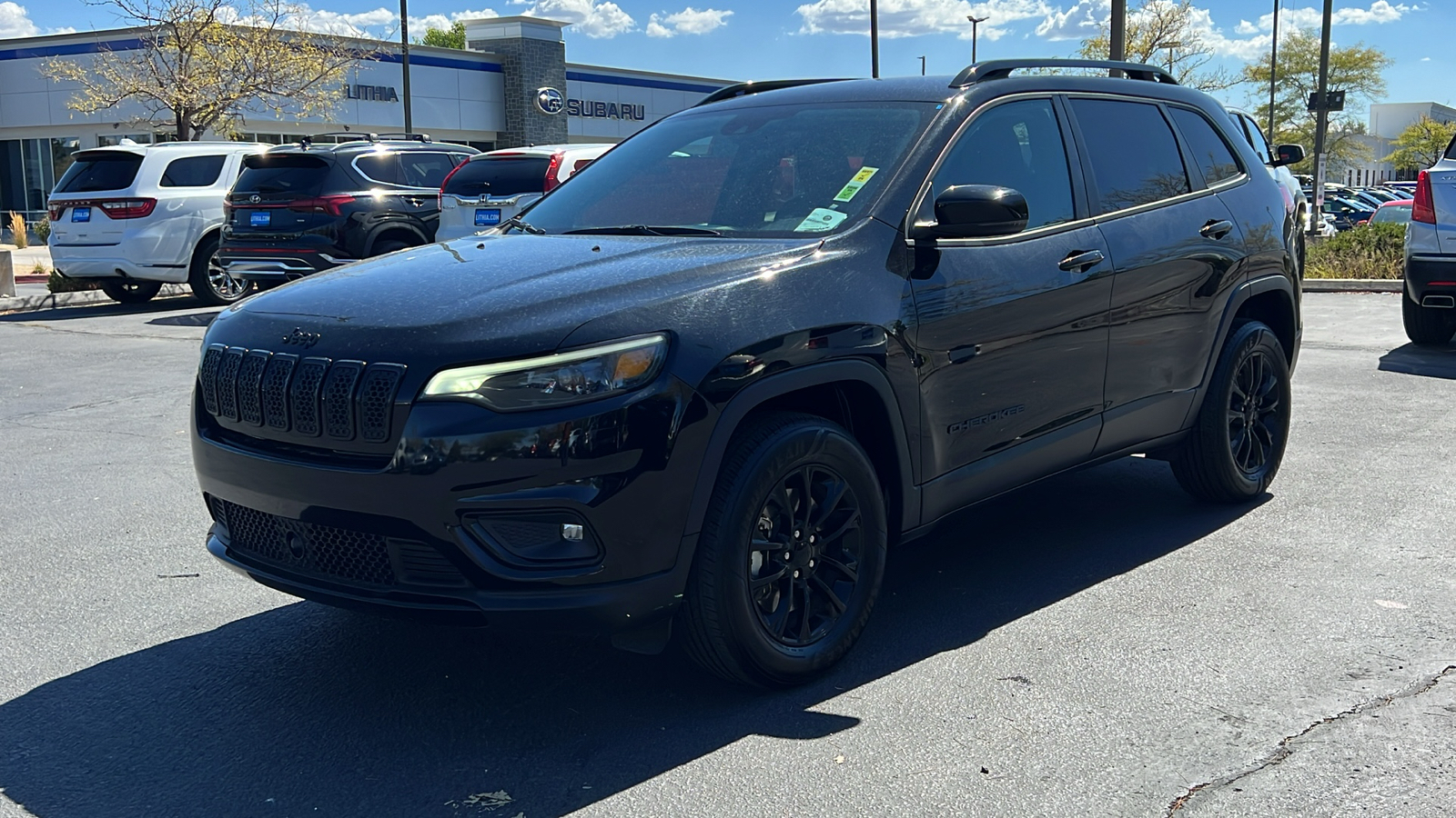 2023 Jeep Cherokee Altitude Lux 1