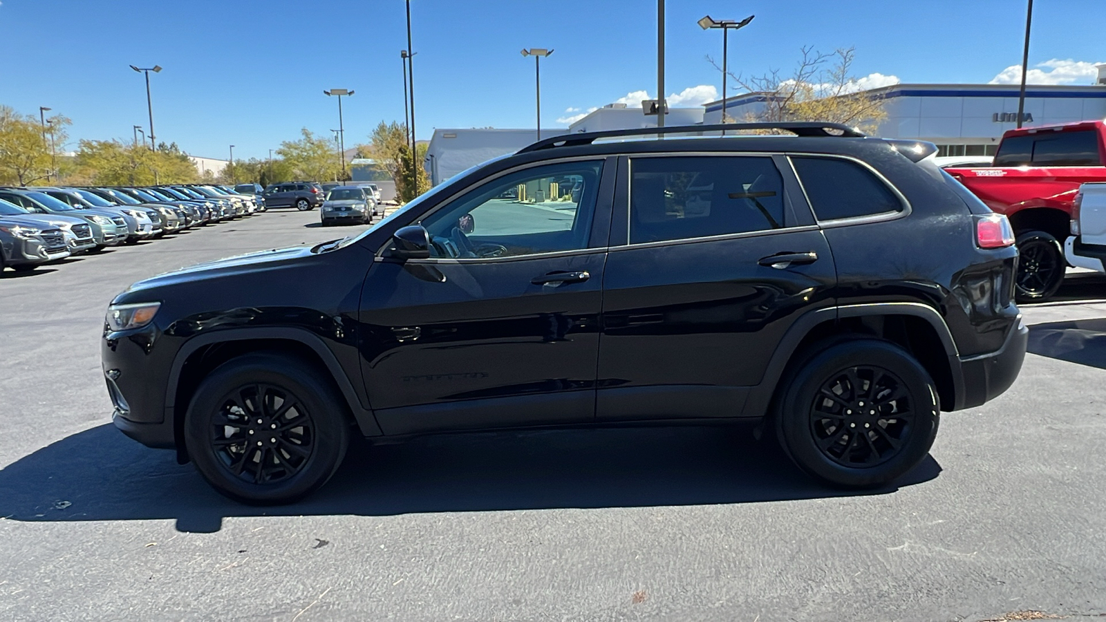 2023 Jeep Cherokee Altitude Lux 3