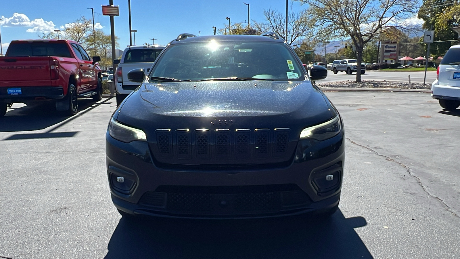 2023 Jeep Cherokee Altitude Lux 6