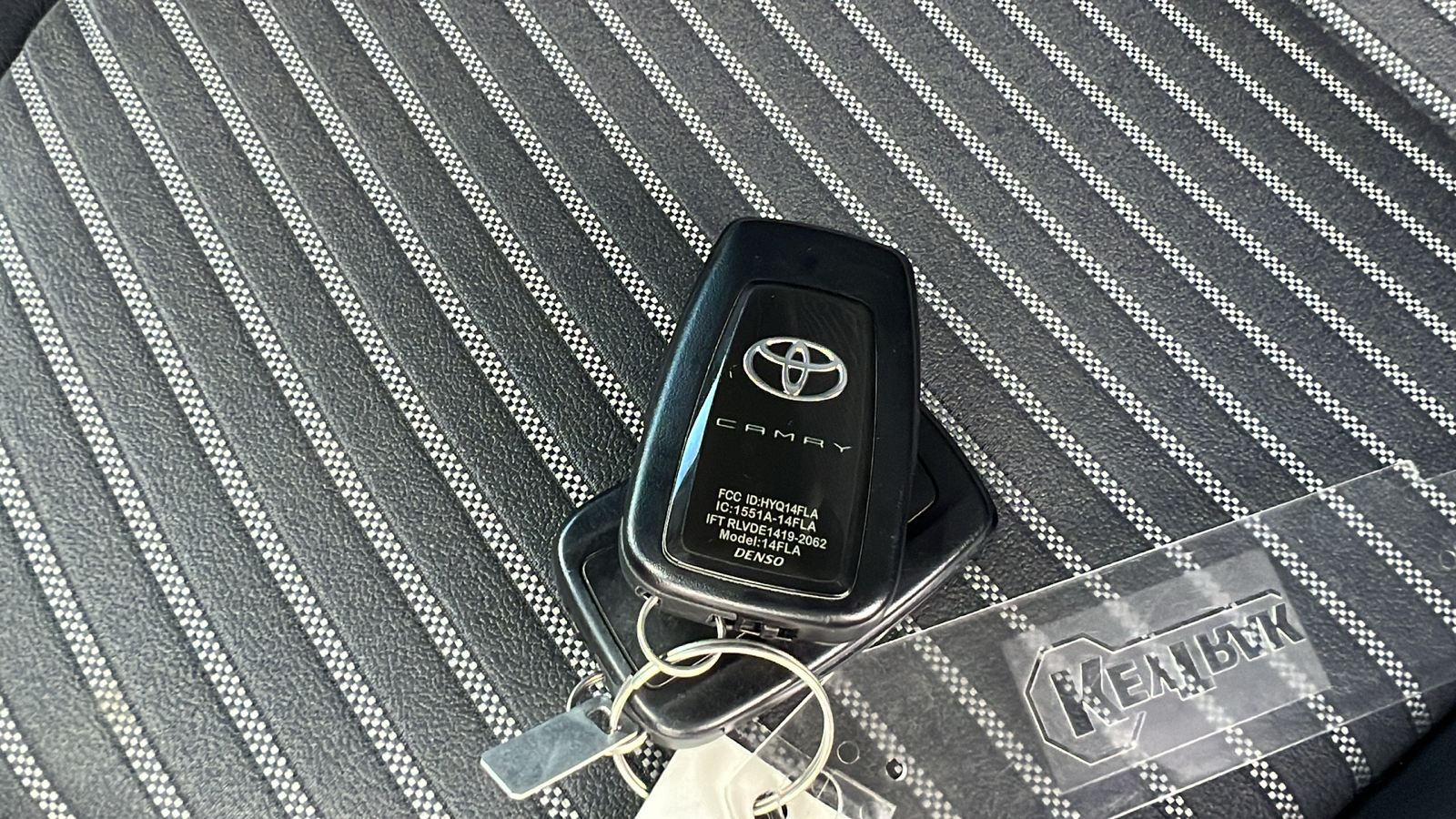 2023 Toyota Camry SE 20