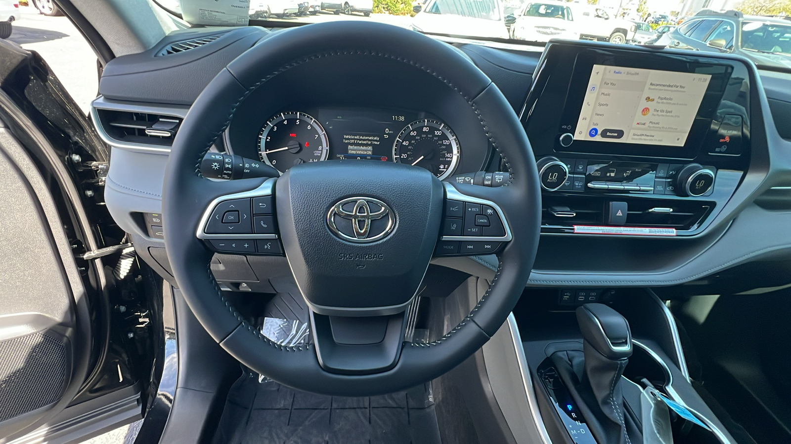 2024 Toyota Highlander LE 15