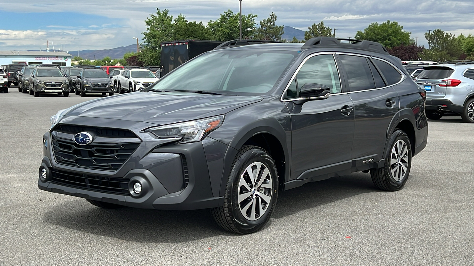 2025 Subaru Outback Premium 1