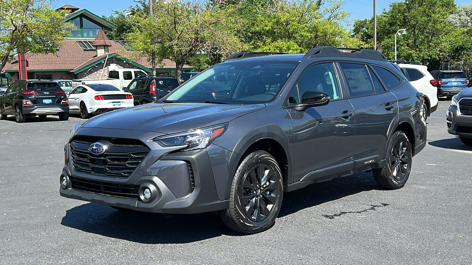 2025 Subaru Outback Onyx Edition XT 1