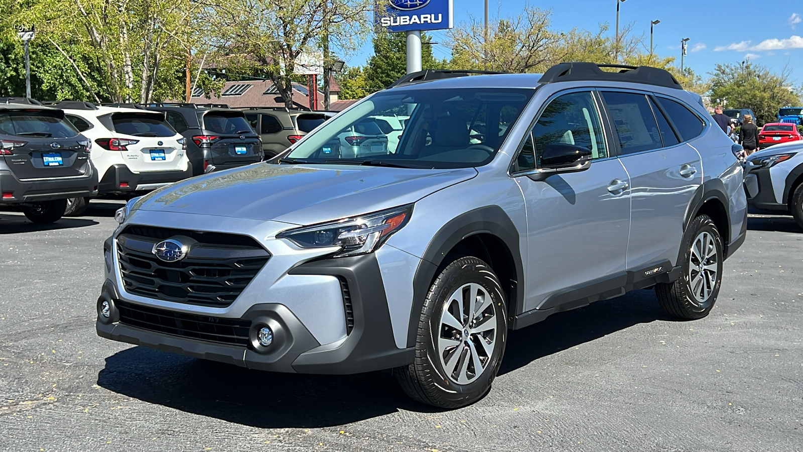 2025 Subaru Outback Premium 1