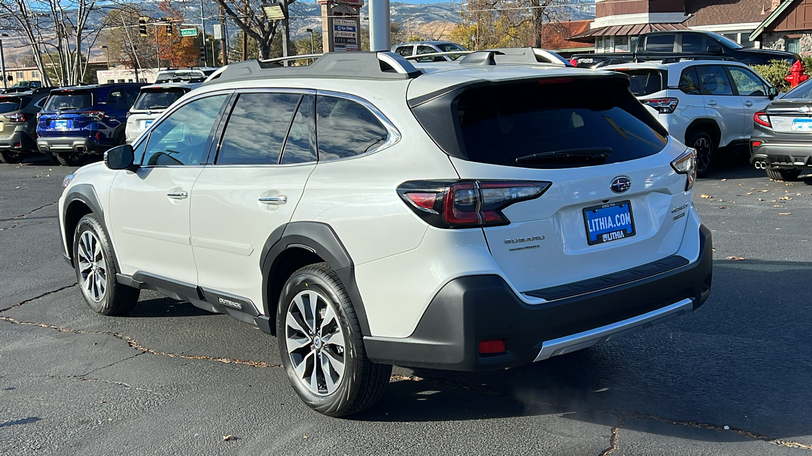 2025 Subaru Outback Touring 4