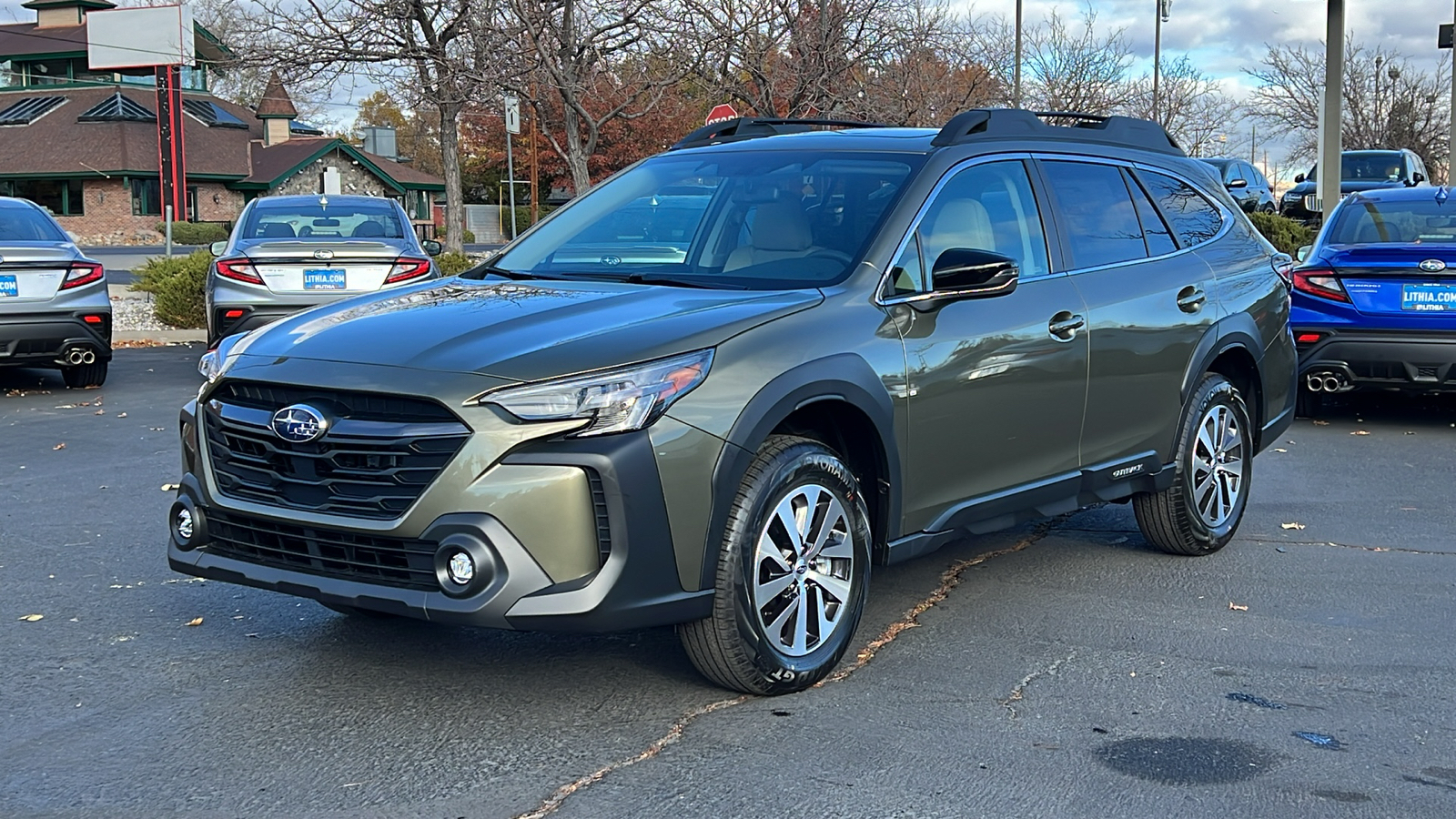 2025 Subaru Outback Premium 1