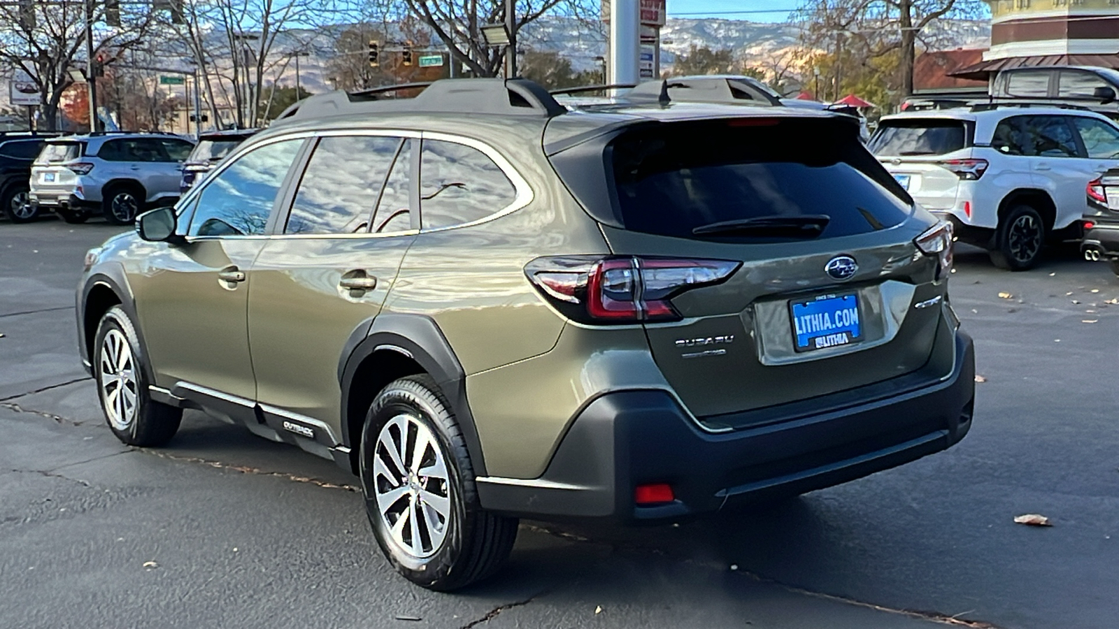 2025 Subaru Outback Premium 4