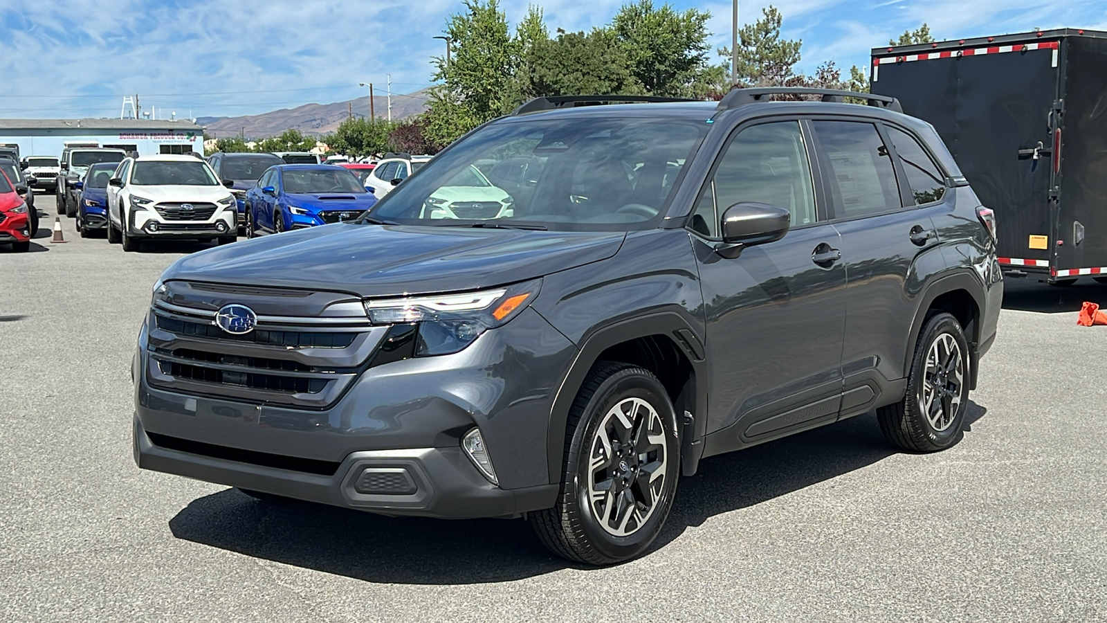 2025 Subaru Forester Premium 1