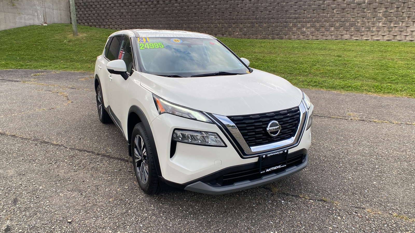 2021 Nissan Rogue SV 1