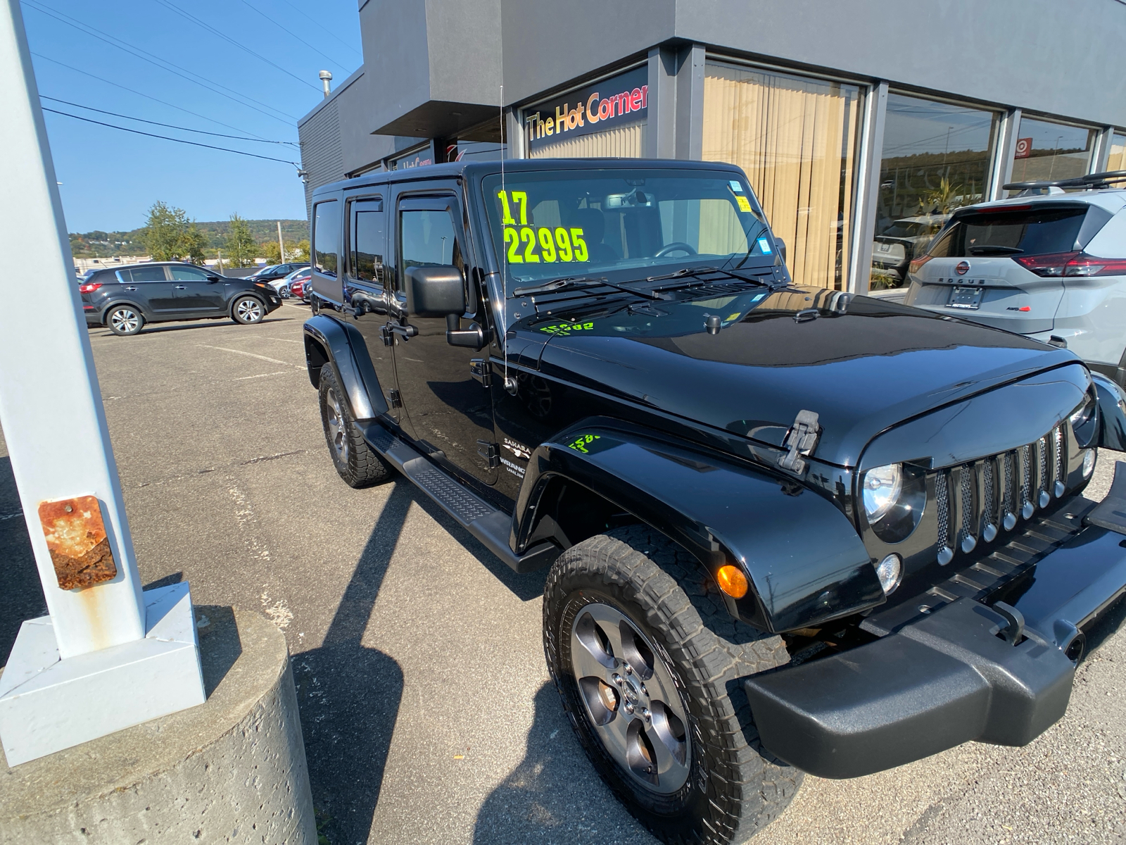 2017 Jeep Wrangler Unlimited Sahara 3