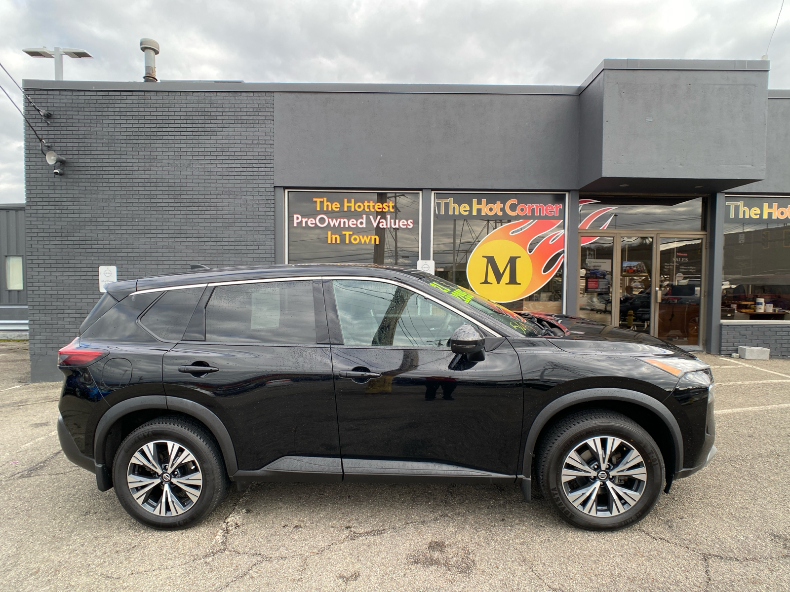 2021 Nissan Rogue SV 2