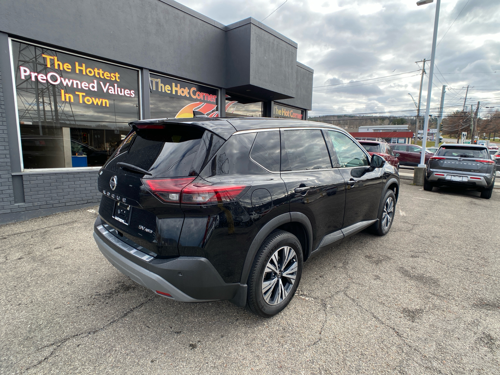 2021 Nissan Rogue SV 3