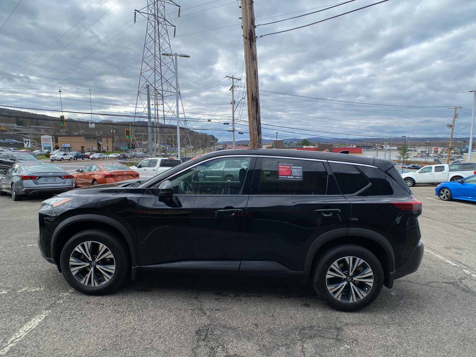 2021 Nissan Rogue SV 6