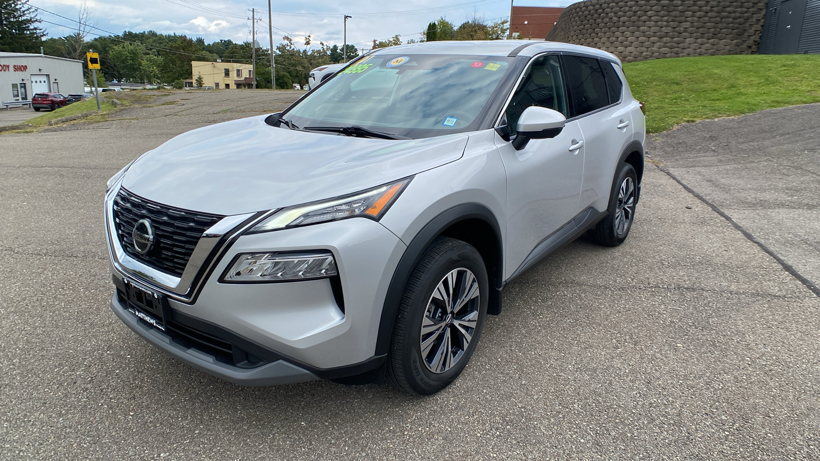 2021 Nissan Rogue SV 2