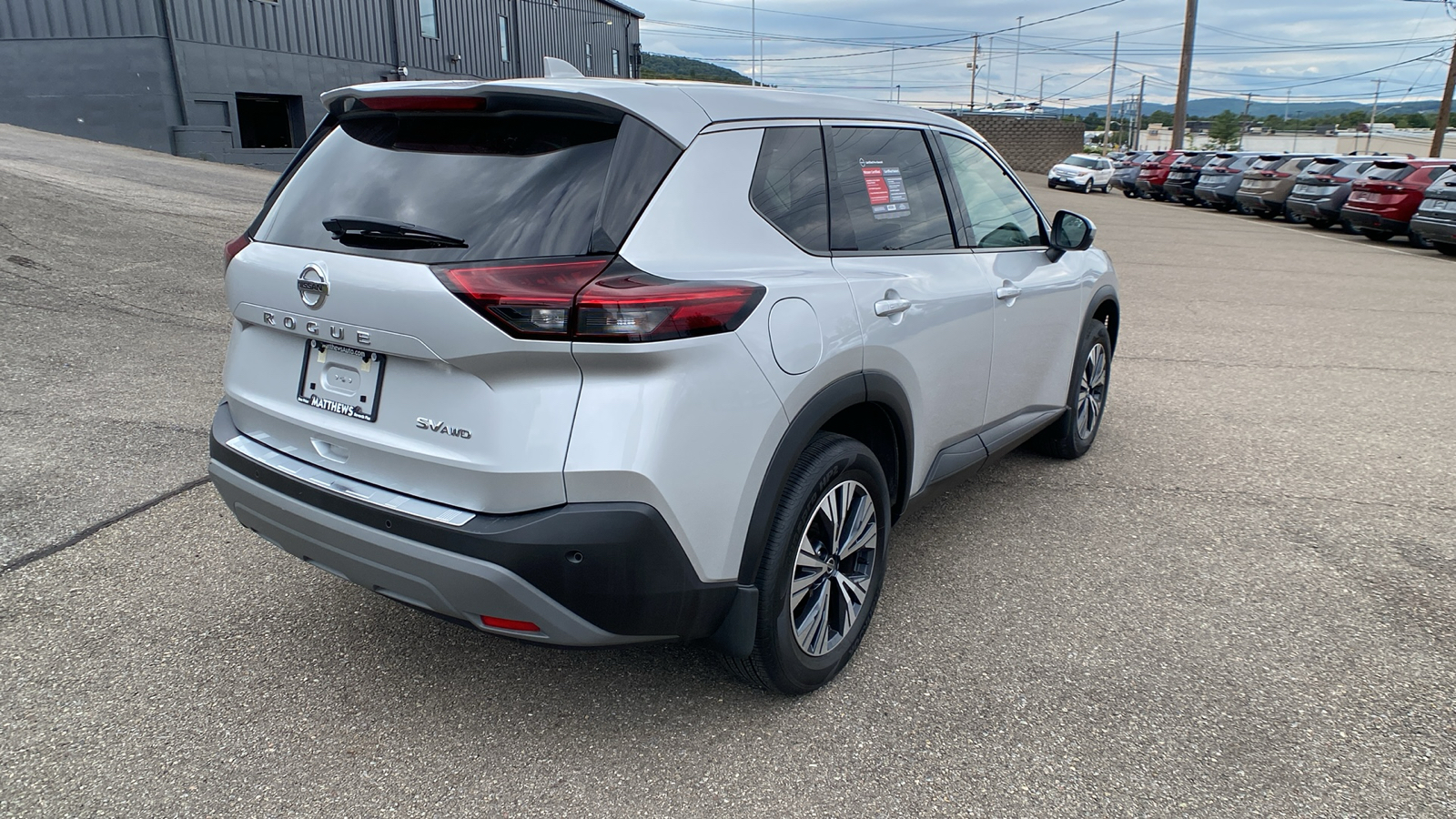 2021 Nissan Rogue SV 4