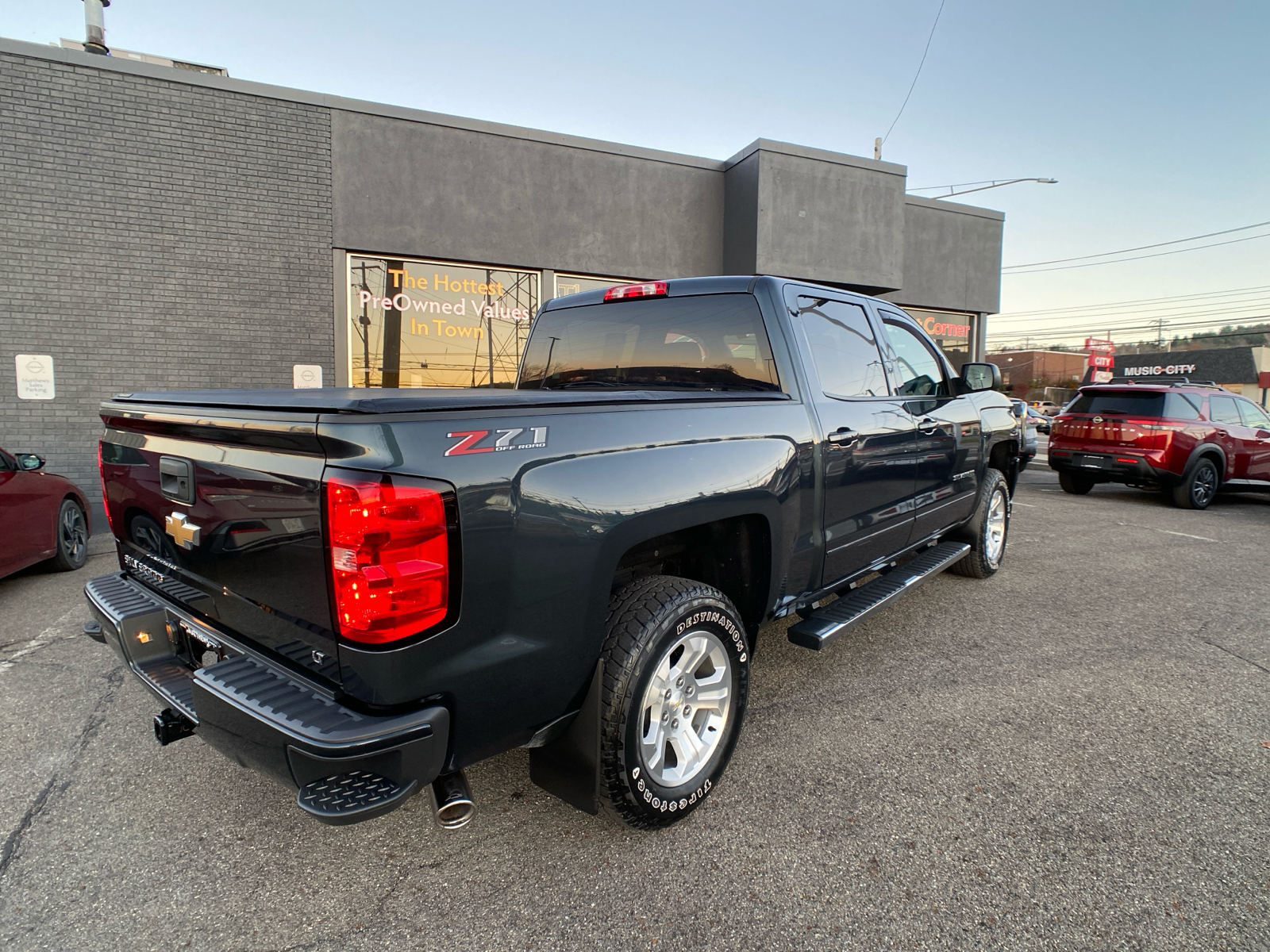 2018 Chevrolet Silverado 1500 LT 3