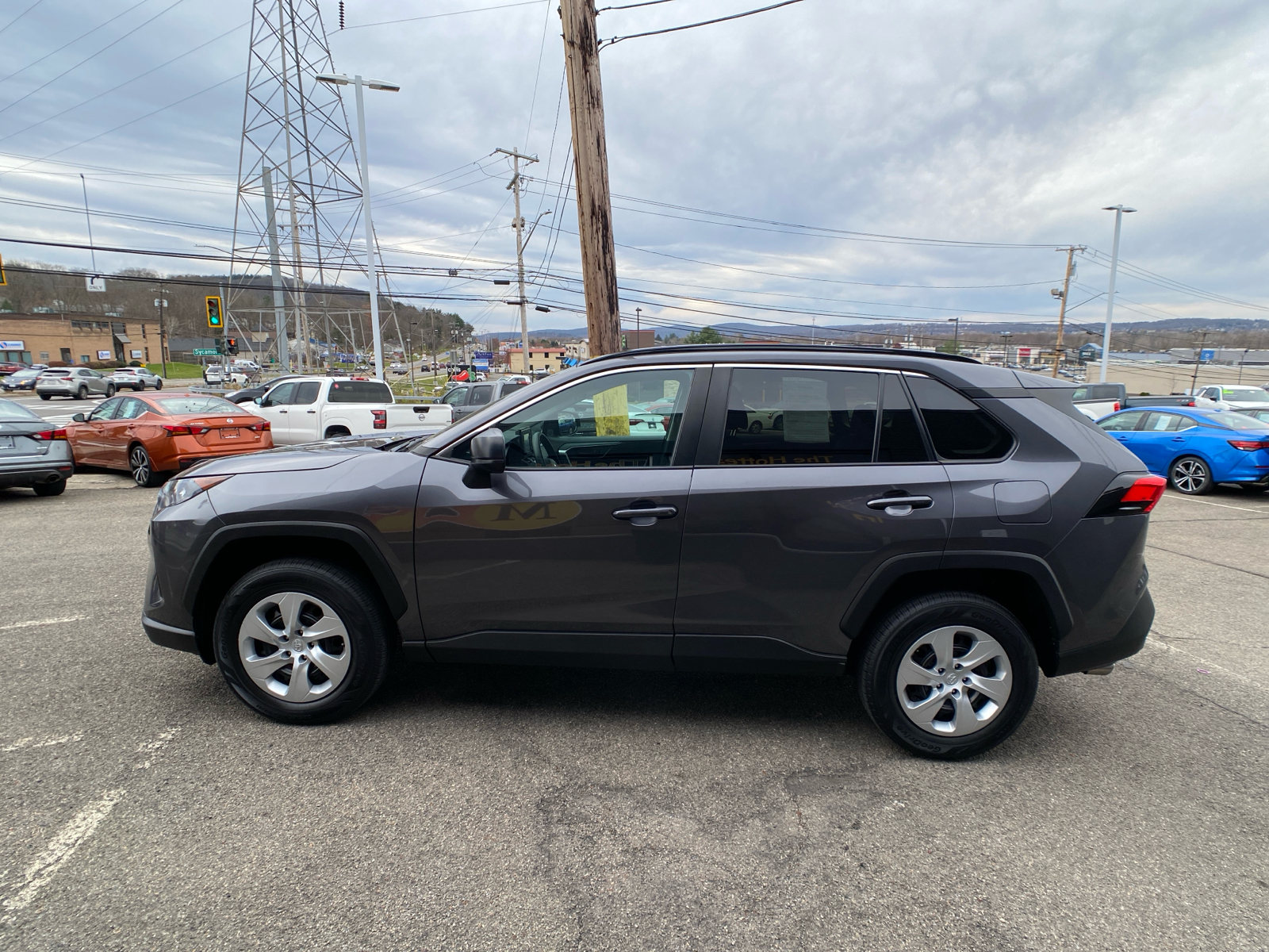 2021 Toyota RAV4 LE 6