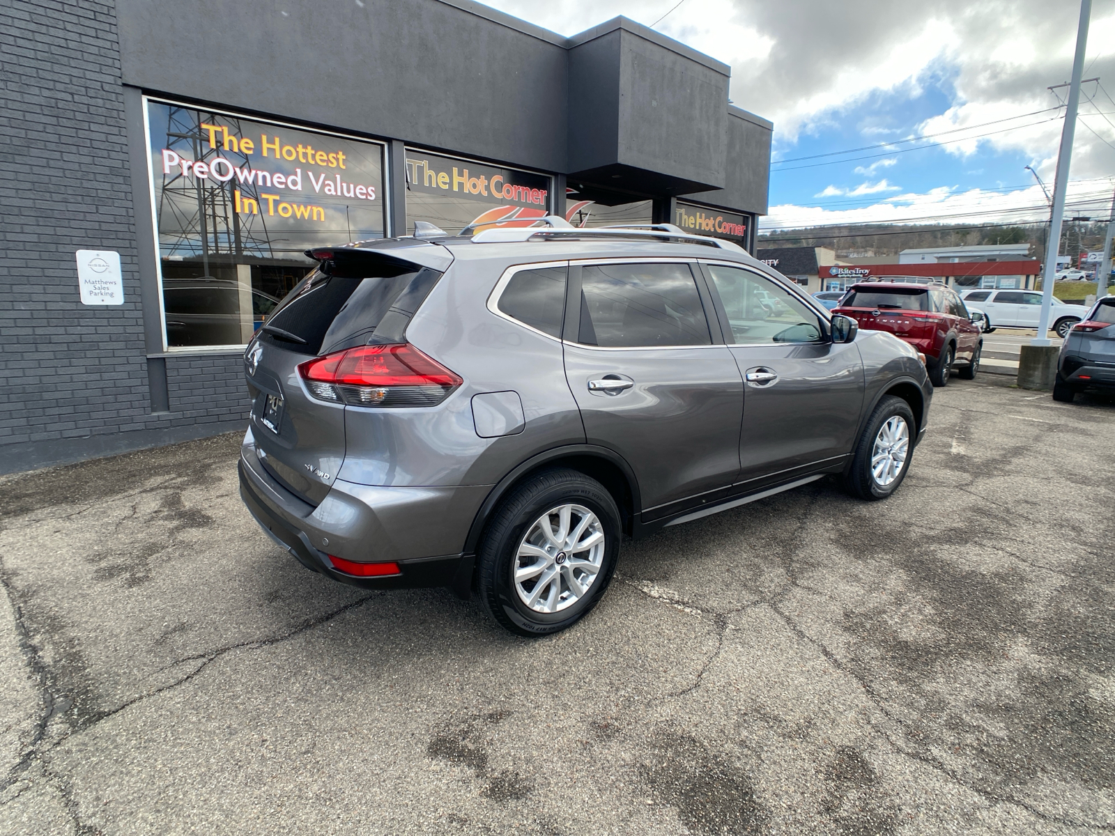 2017 Nissan Rogue S 3