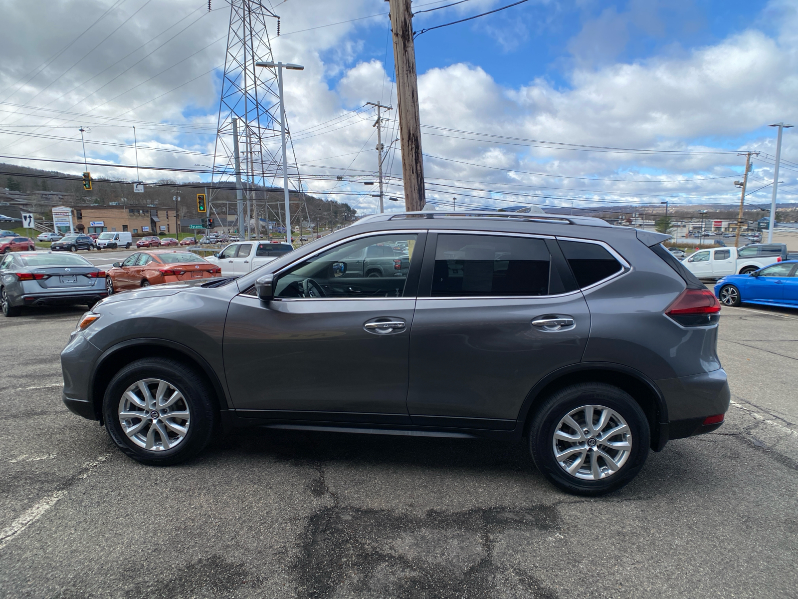 2017 Nissan Rogue S 6