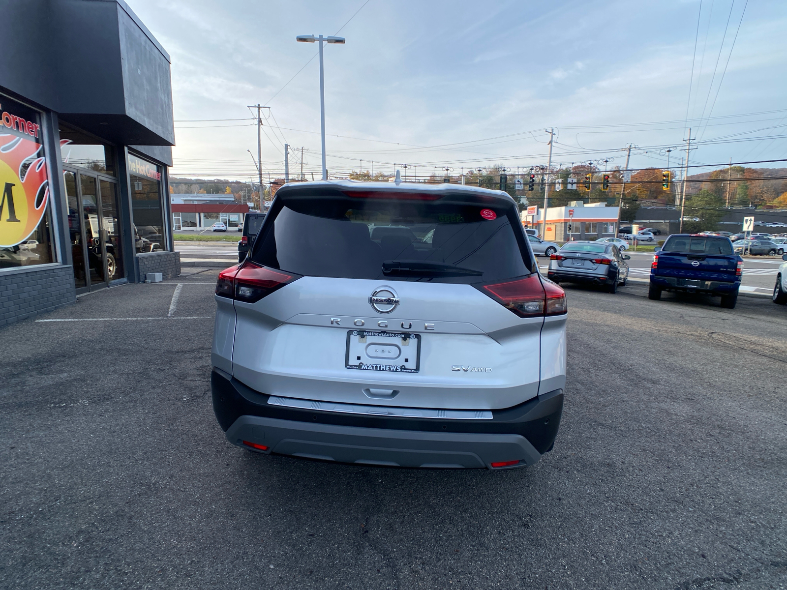 2021 Nissan Rogue SV 4