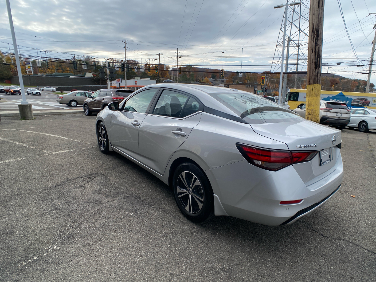 2022 Nissan Sentra SV 6